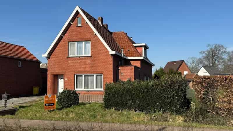 Te renoveren woning met veel potentieel