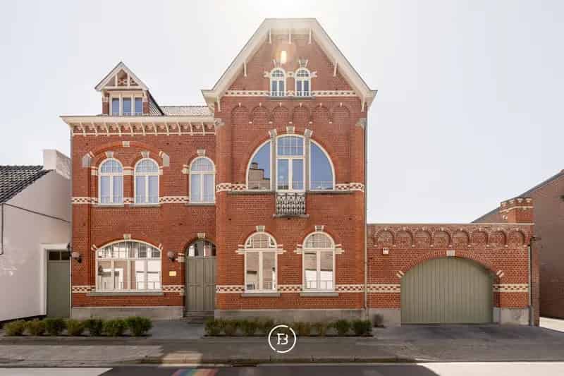 Huis te huur: Charmante Eclectische Burgerwoning met Zwembad