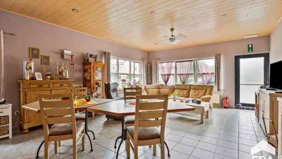 Zeer ruime en veelzijdige woning op 1203m² te Pelt!