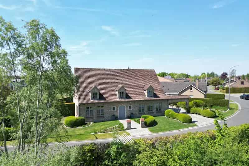 Ruime Villa te Menen - 4 slaapkamers - Instapklaar