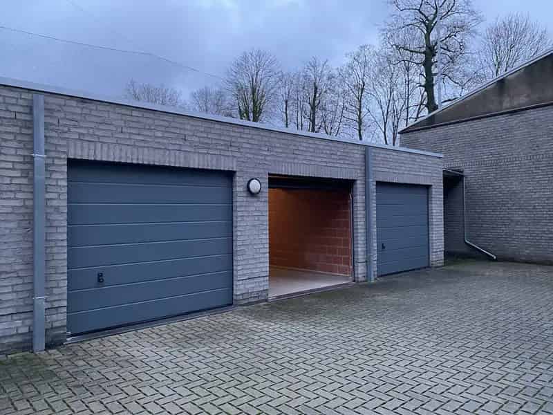 Garagebox te Huur Kortrijk Centrale Ligging