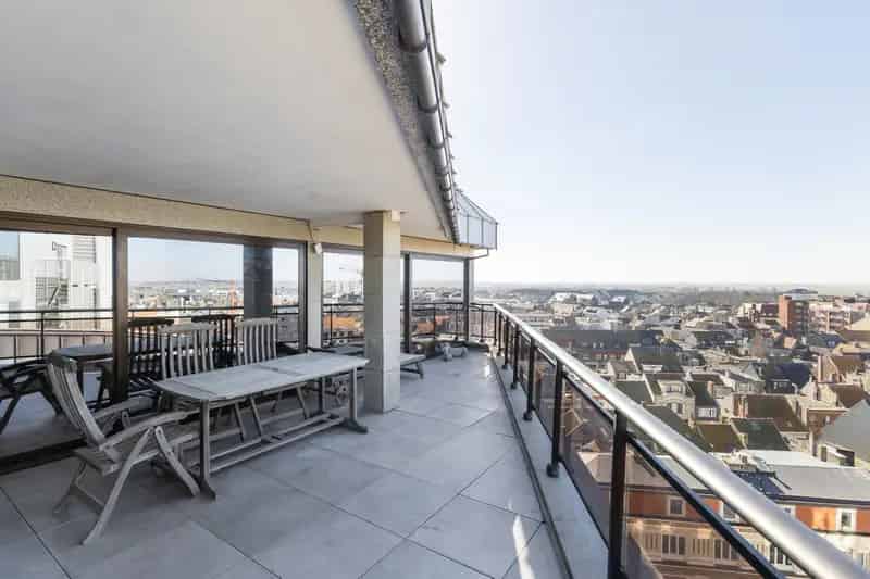Appartement te koop Blankenberge Zeedijk ruim terras