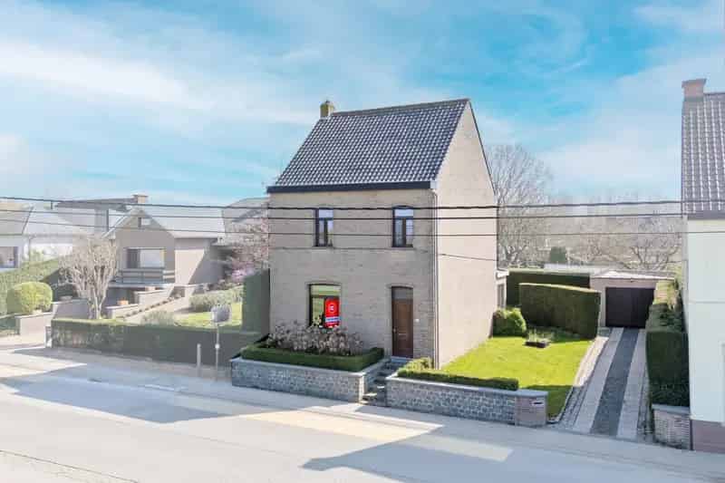 Ruime Vrijstaande Woning te Balegem met 3 Slaapkamers