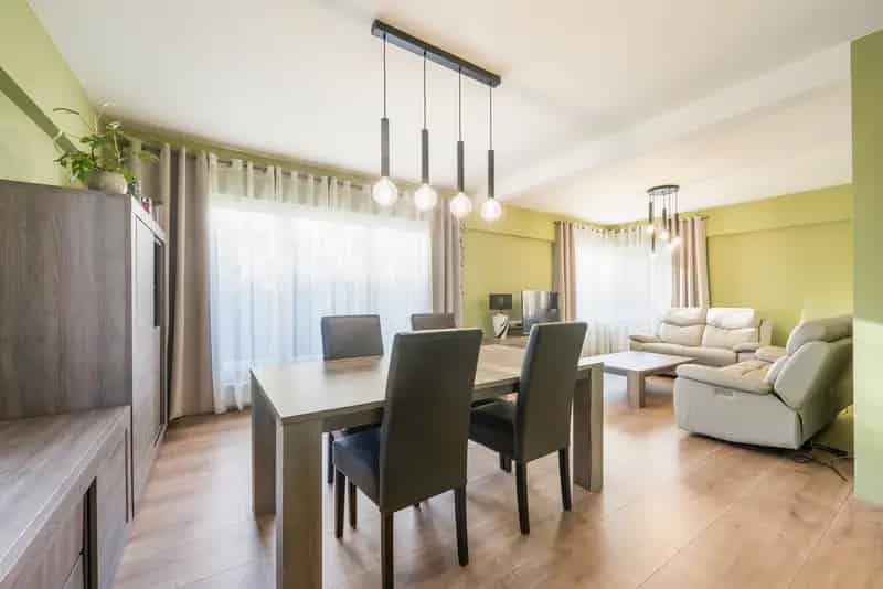 Huis te koop Zwijndrecht 4 slaapkamers grote tuin