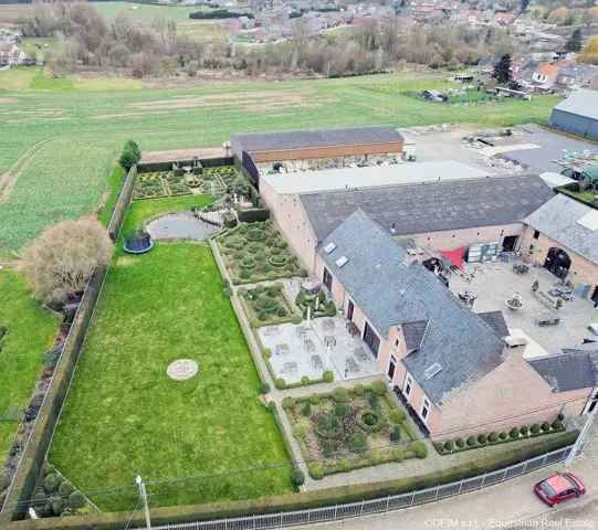 Villa te koop in Berloz: gerenoveerde 17e-eeuwse hoeve