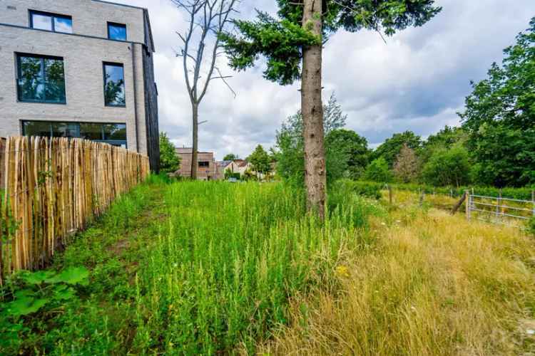 Grond te huur in rustige groene omgeving met bouwmogelijkheden