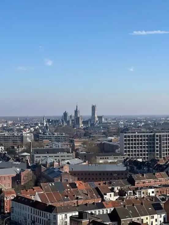 Appartement Gent: Uitzicht Stad, Dakverdieping, Nabij Centrum