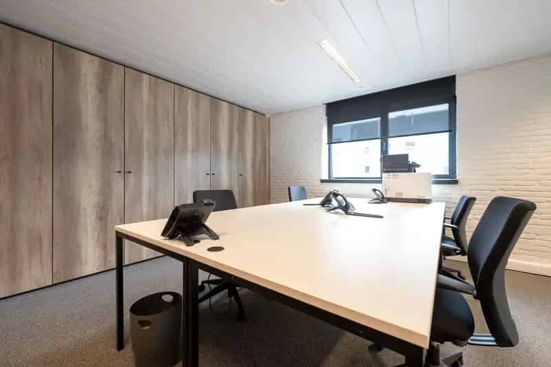 Kantoorruimtes te huur Brechtsebaan