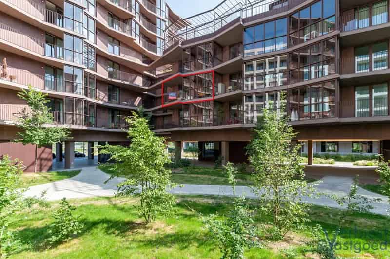 Studio te Huur Antwerpen Nieuw Zuid 50m2 Wintertuin Terras Parking