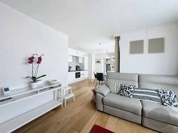 Appartement Te Koop: Modern assistentie-appartement met faciliteiten