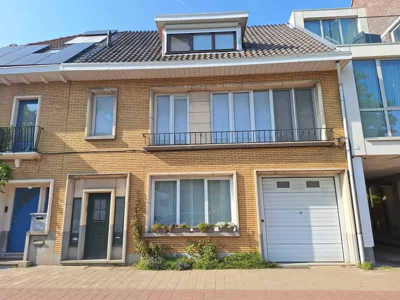Huis te koop: Grote gezinswoning met mogelijkheden