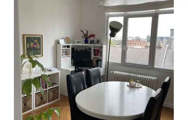 Huur 2 slaapkamer appartement van 90 m² in Brussels