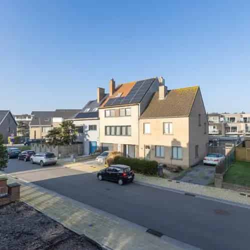 Gerenoveerd 2 Slaapkamer Appartement Bredene