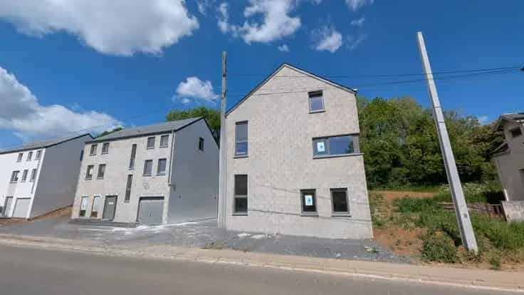 Ruime Familiewoning te Longeau 216m2