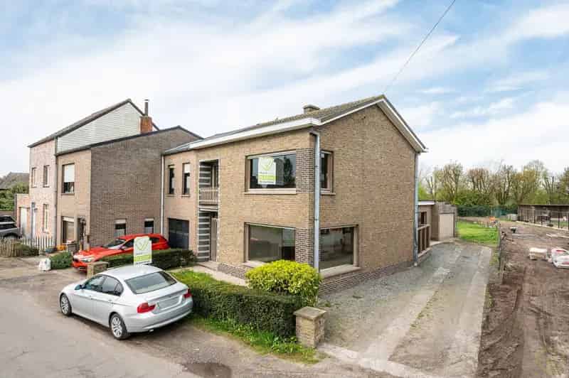 Te renoveren woning Oosteeklo