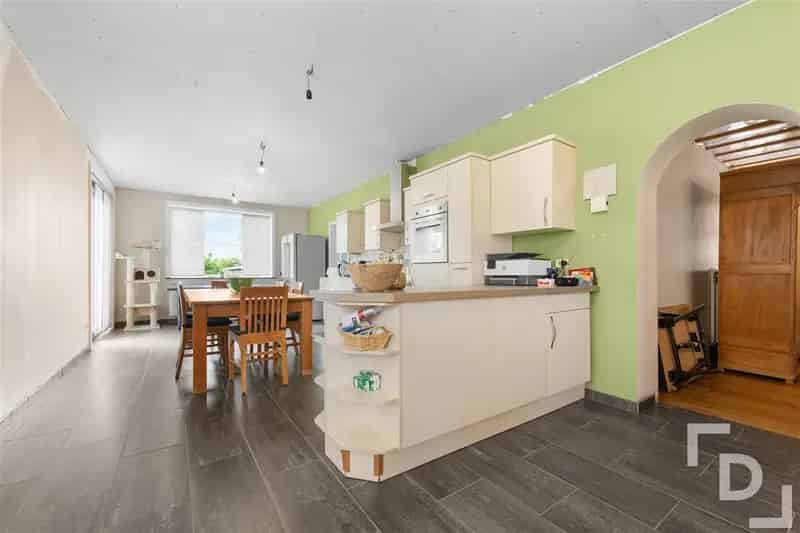 Karaktervolle woning met carport te koop Stavele