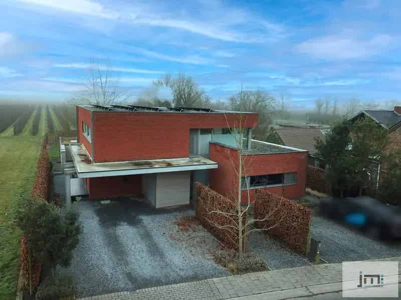 Moderne Villa met Kantoor 5 slaapkamers Zonnepanelen