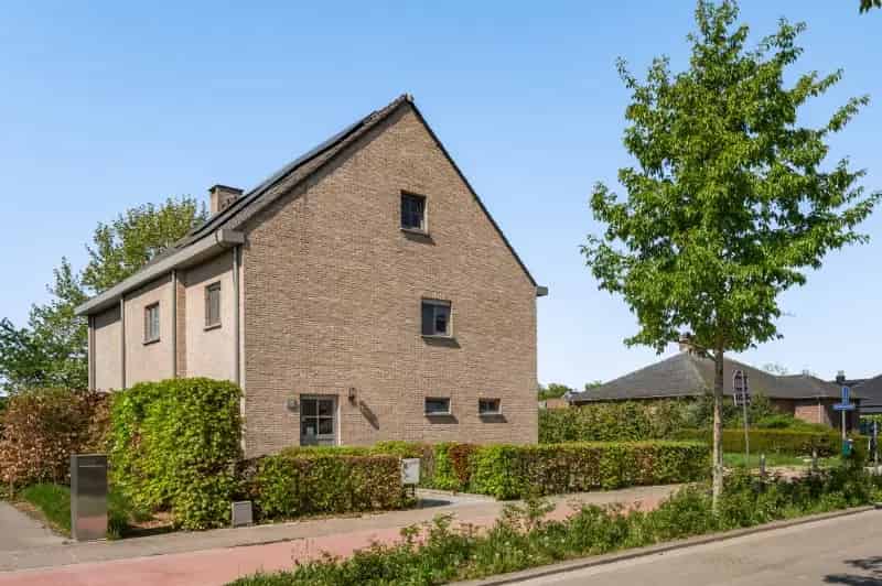 Huis te huur Schelle 4 3 slaapkamers tuin garage zonnepanelen EPC A