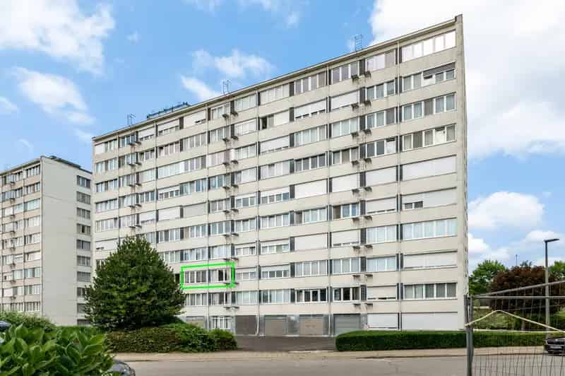 Appartement te koop: 2 slaapkamers, ruim terras, nabij ziekenhuis