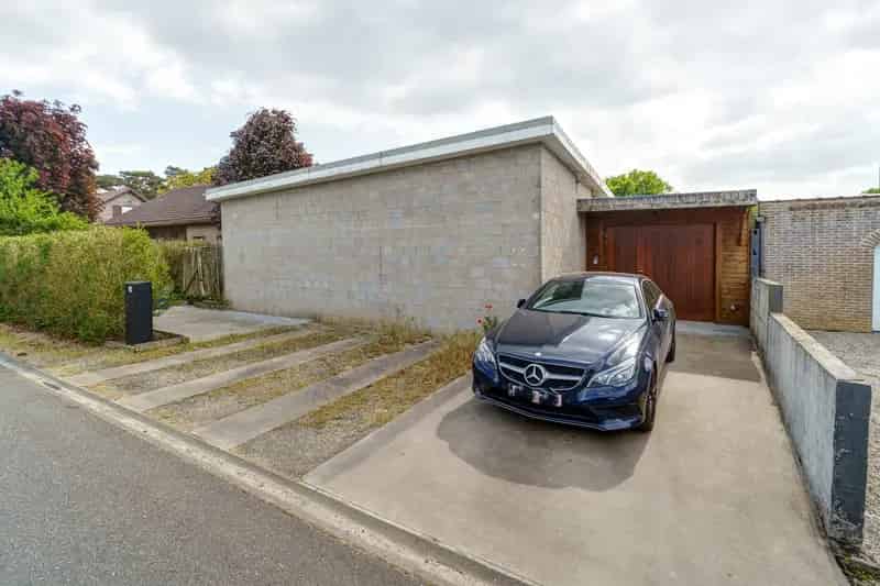 Gelijkvloerse woning te Geel  - 2 slaapkamers, 2 badkamers, garage