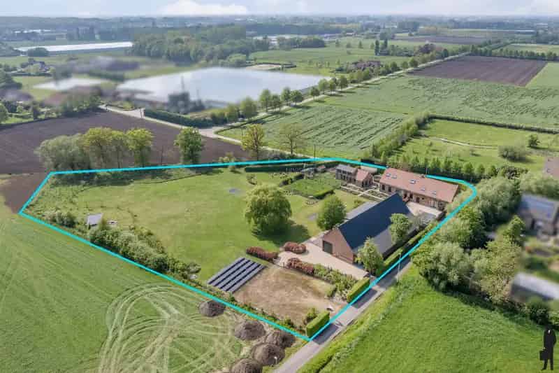Huis te koop Koningshooikt: unieke hoeve met zwembad