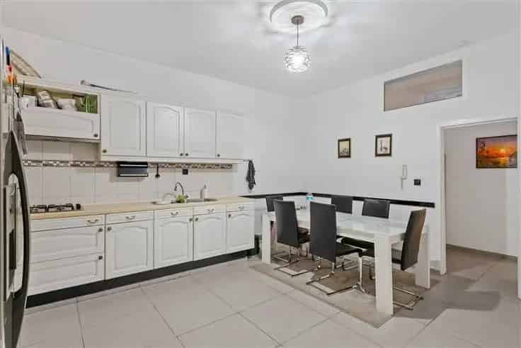 Huis Te Koop Mechelen 3 Slaapkamers 156m²