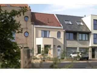 Herenhuis te koop Sint Idesbald - gerenoveerd met zonnepanelen