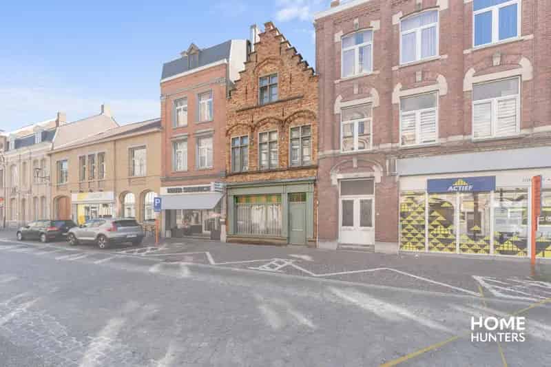 Herenwoning te koop Ieper Centrum 2 slaapkamers praktijkruimte