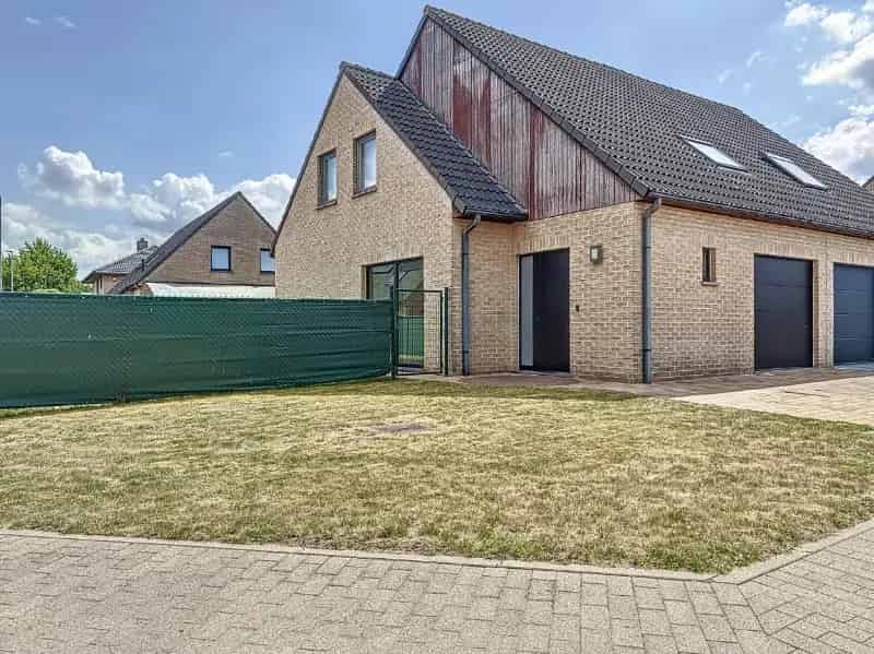 Huis te koop: Instapklare woning in rustige woonwijk
