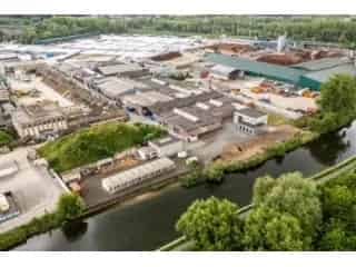 Kantoor te koop Geraardsbergen - 410m² met woning en opslag