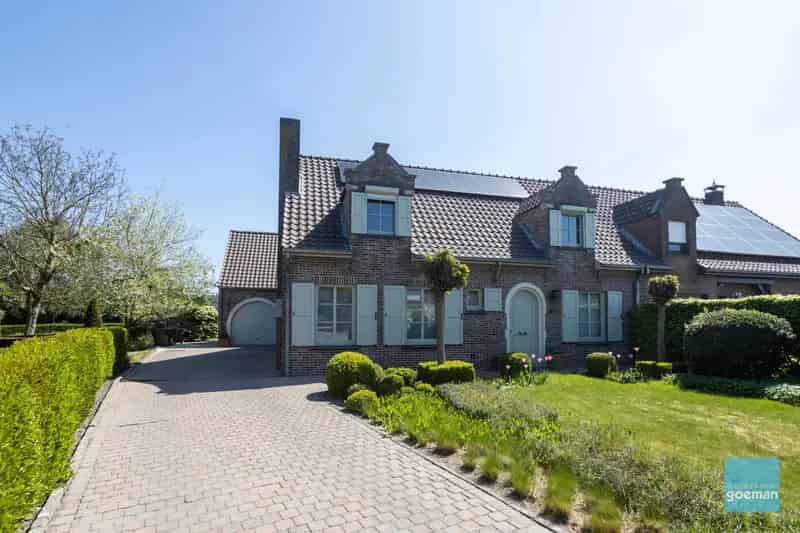 Halfopen Bebouwing 4 Slaapkamers Garage Wichelen