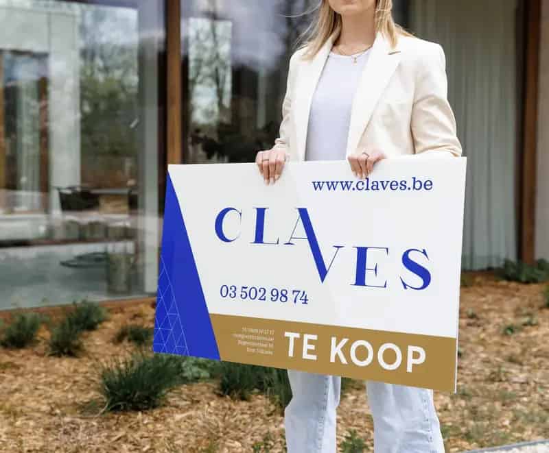 Gelijkvloers en ondergrondse autostaanplaats in centrum Sint-Niklaas