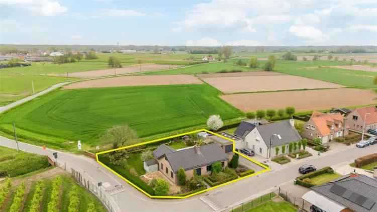 Landelijke woning 3 slaapkamers garage 948m²