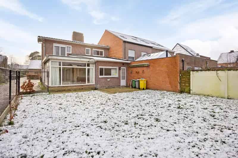 Ruime gezinswoning te renoveren 4 slaapkamers Herentals
