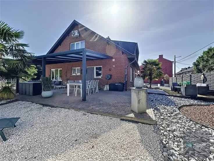 Moderne Gerenoveerde Villa 4 slaapkamers