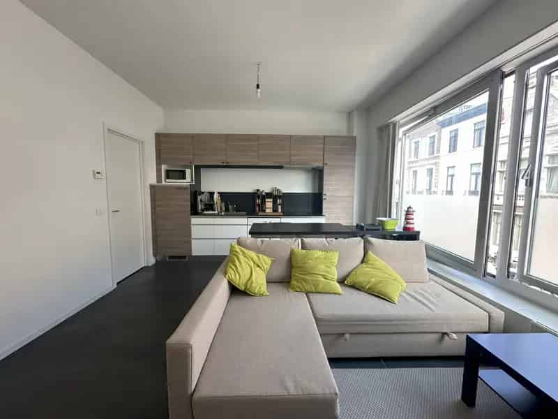 Gerenoveerd 1 Slaapkamerappartement te Huur