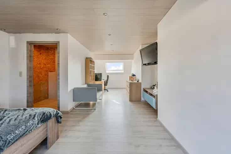 Huis Te Koop Menen: 3 slaapkamers, Diepe Tuin & Warmtepomp