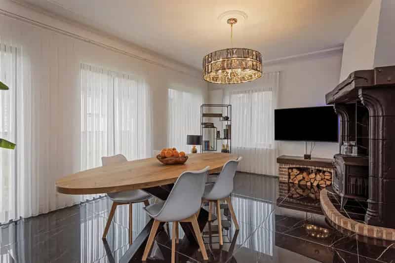 Villa 5 slaapkamers 2 badkamers 422m² Volledig gerenoveerd