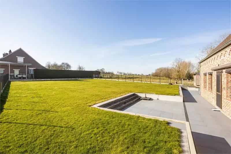 Kantoorruimte te koop Geraardsbergen met woonhuis en werkplaats