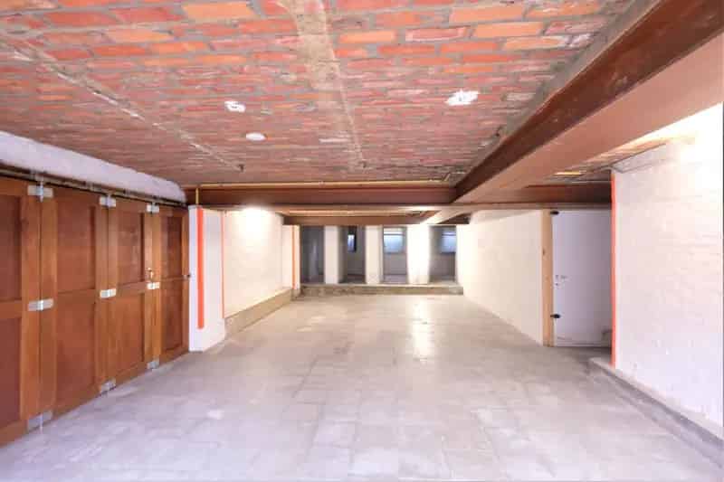 Opslagruimte of Dubbele Garage te Huur
