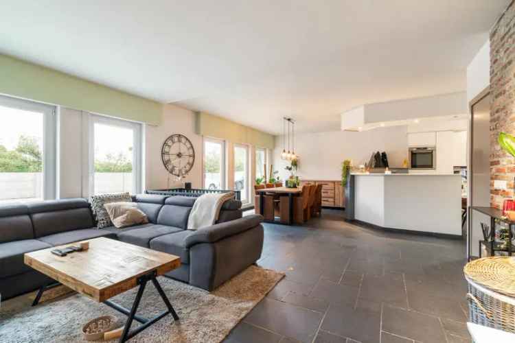 Huis te huur Sint Jan in Eremo 308m2 met Handelsruimtes