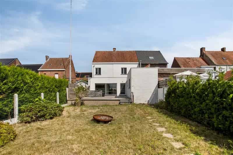 Te renoveren woning centrum Anzegem