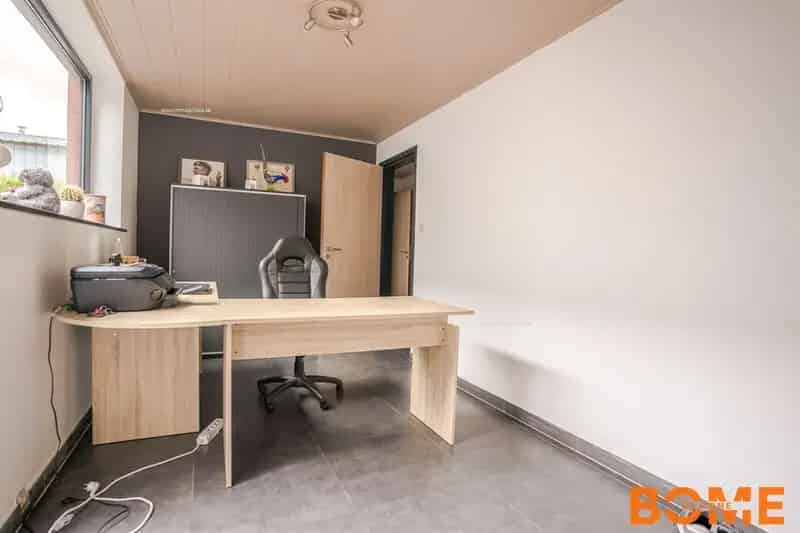 Appartement te huur Eeklo 1 slaapkamer magazijn