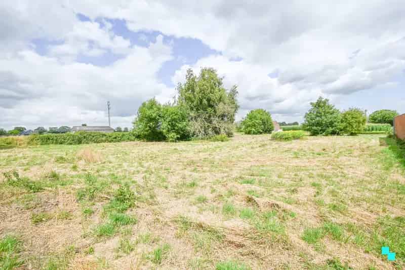 Bouwgrond Oostrozebeke 2108m²  - Landelijke ligging