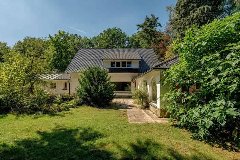 Te renoveren villa Franse stijl Vriesdonk