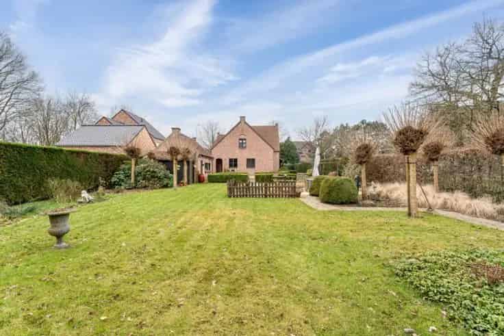 Villa Te Koop Genk - Rustieke Gezinswoning 4 slaapkamers