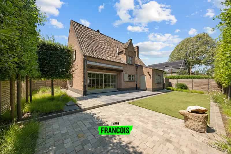 Huis te koop Sint-Michiels Brugge: Instapklare villa 4 slaapkamers