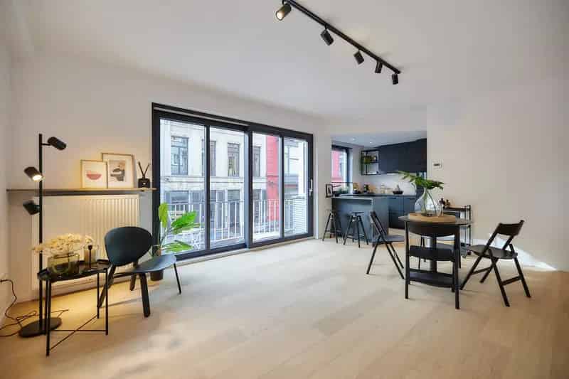 Appartement Gent: Recent gerenoveerd met terras en 2 badkamers