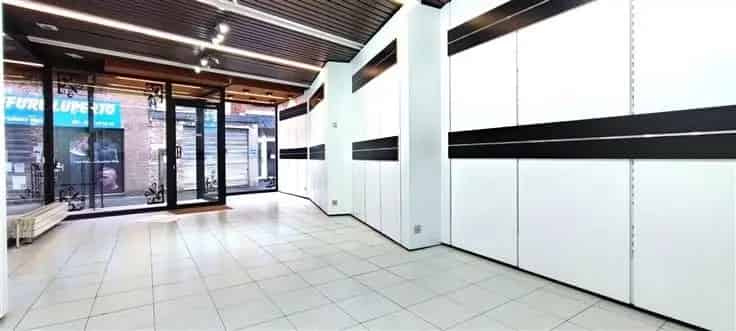 Appartementsblok met Handelsruimte te Koop Auvelais