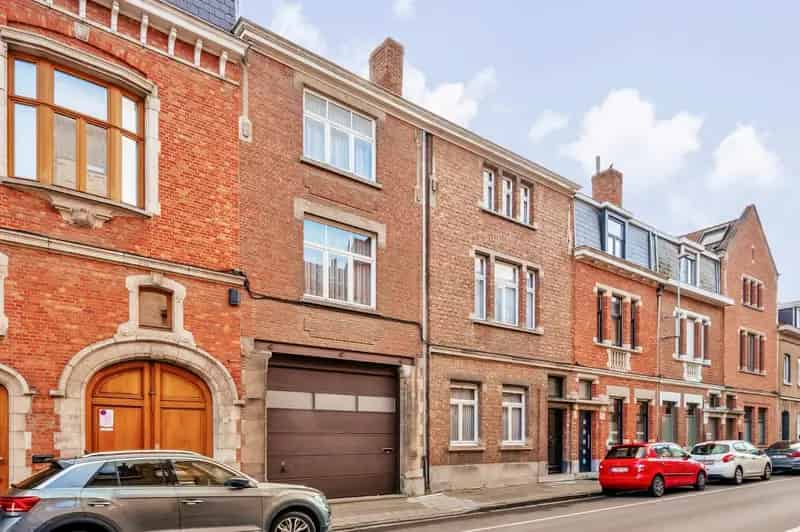 Herenhuis te huur met atelier nabij Grote Markt